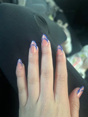 LV Nails 2 .